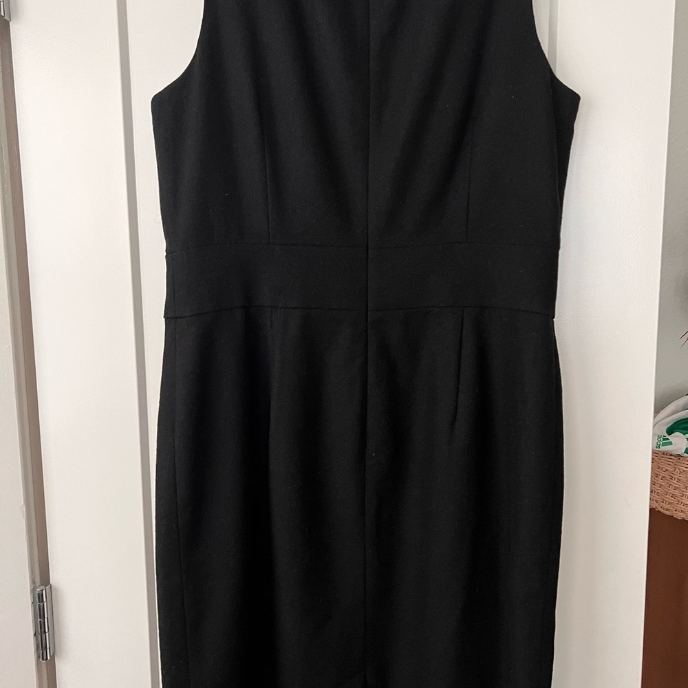 Banana Republic Black dress with gorgeous jewel detail on neckline in Size 12 - Picture 4 of 5
